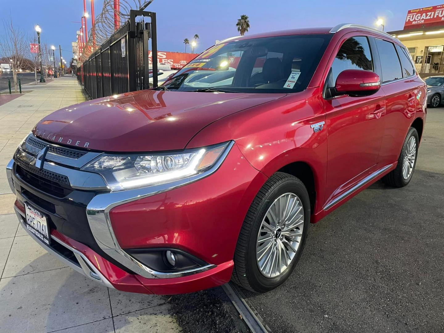 2019 RED /BLACK Mitsubishi Outlander PHEV (JA4J24A55KZ) , located at 744 E Miner Ave, Stockton, CA, 95202, (209) 944-5770, 37.956863, -121.282082 - Photo#3